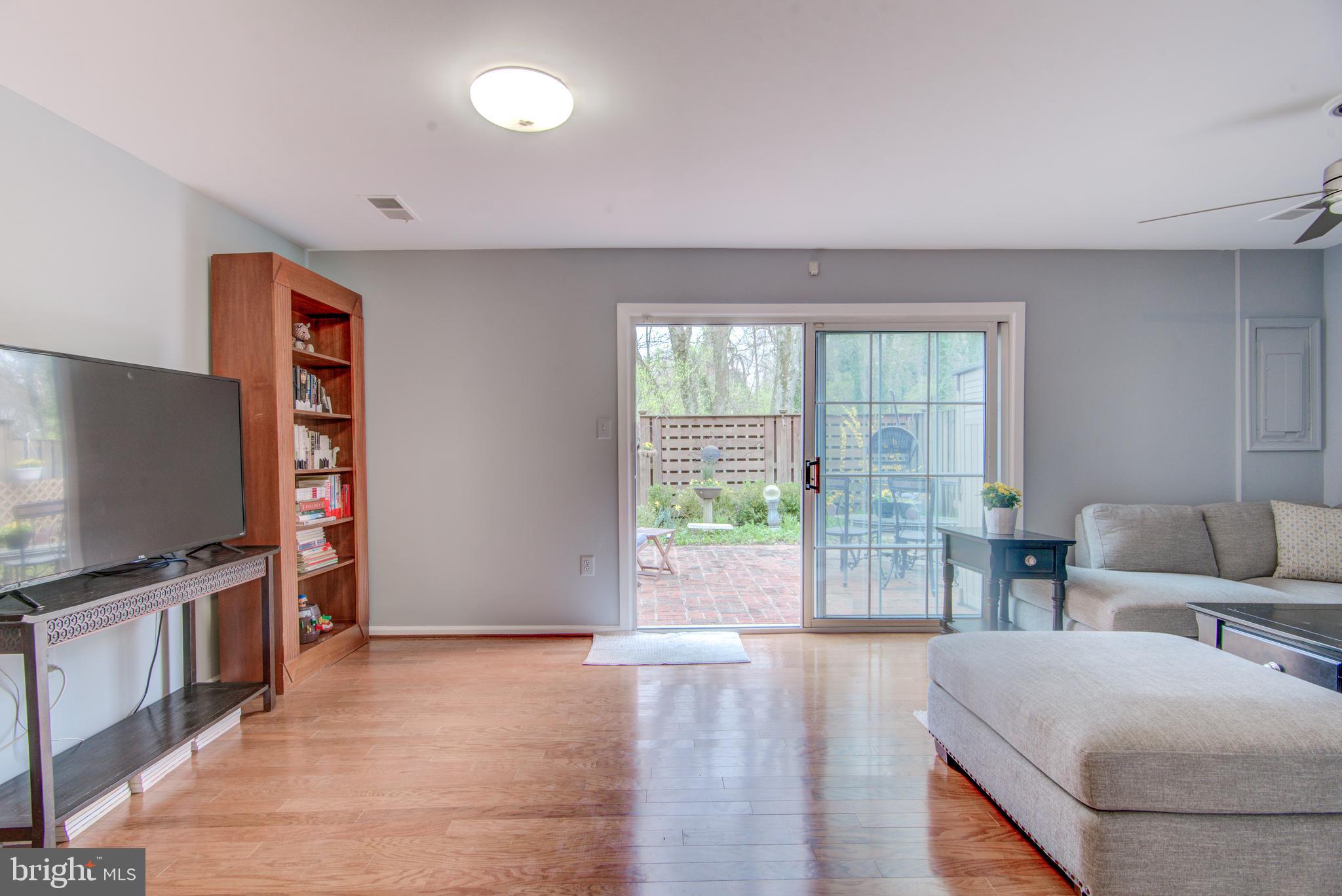 MCLEAN PARK MANOR - Residential