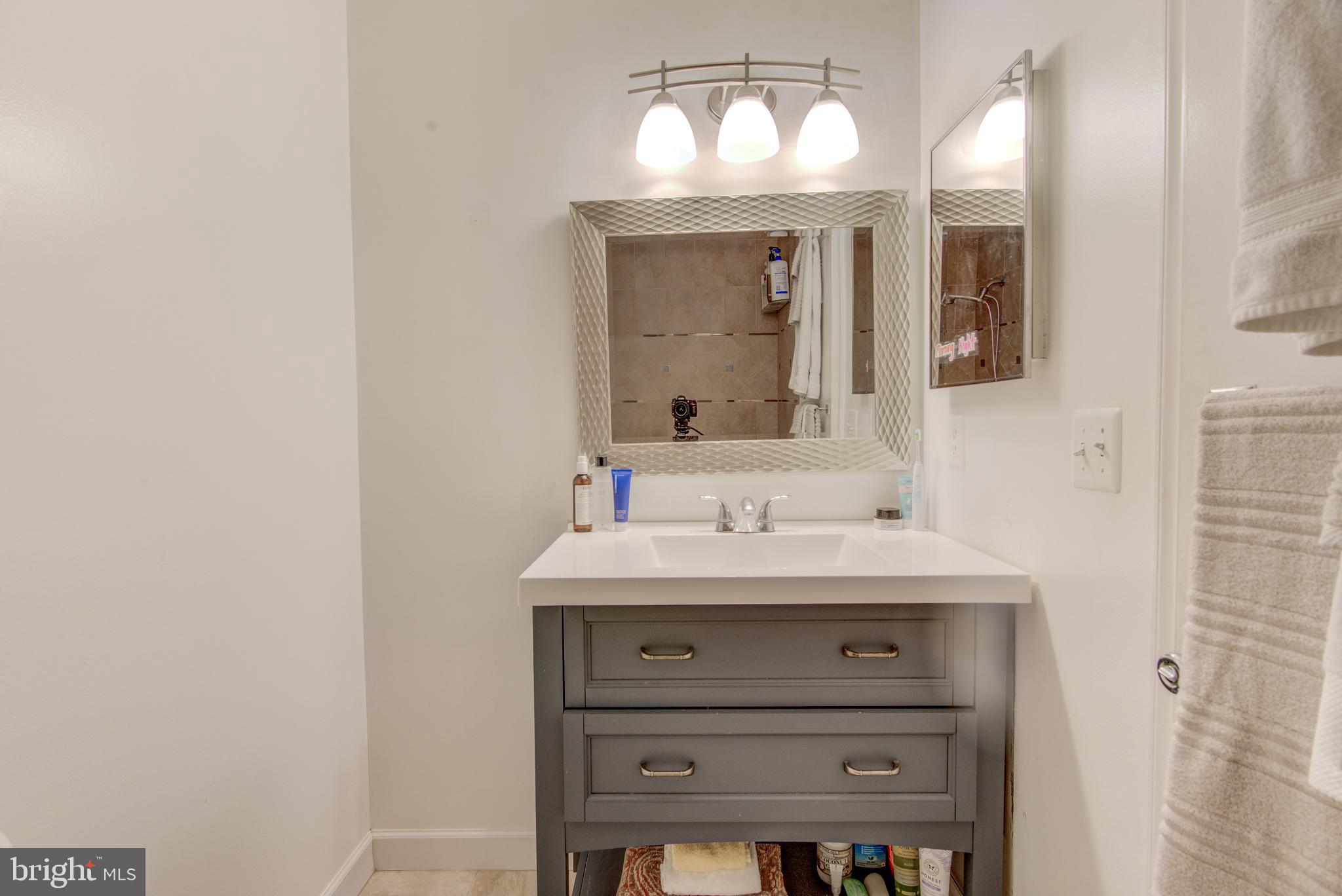 MCLEAN PARK MANOR - Residential