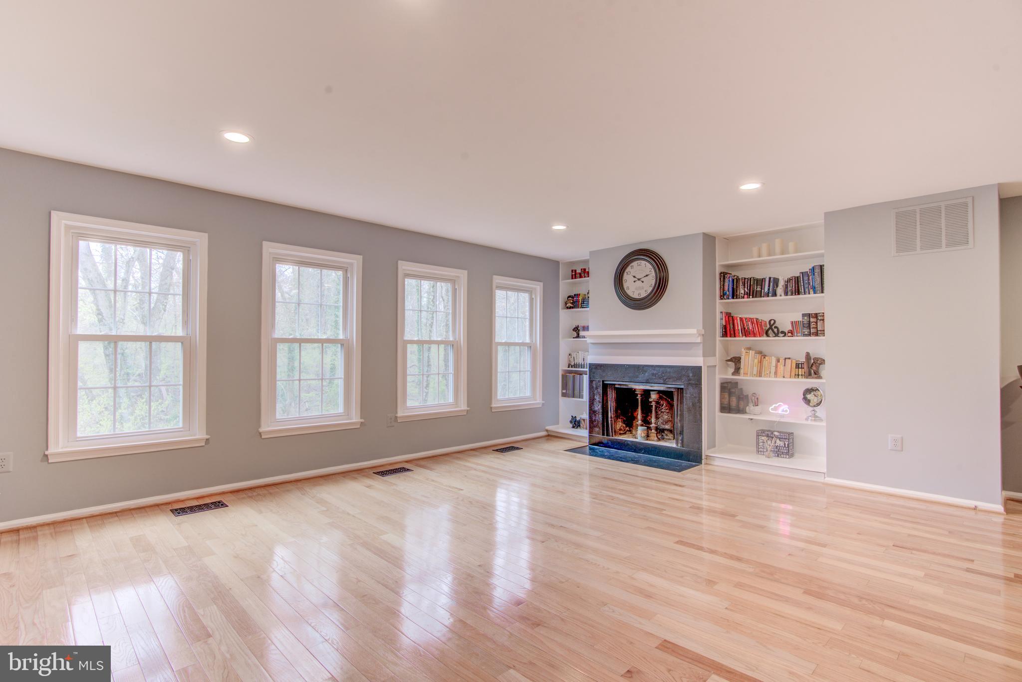 MCLEAN PARK MANOR - Residential