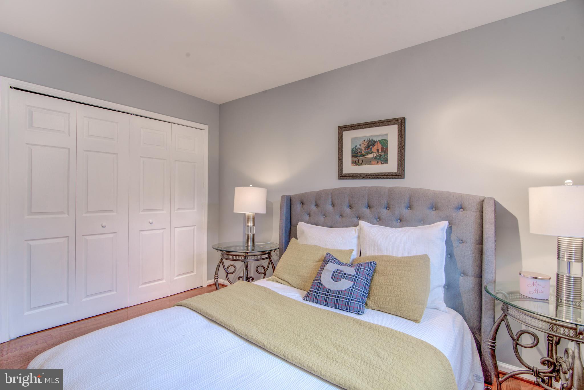 MCLEAN PARK MANOR - Residential