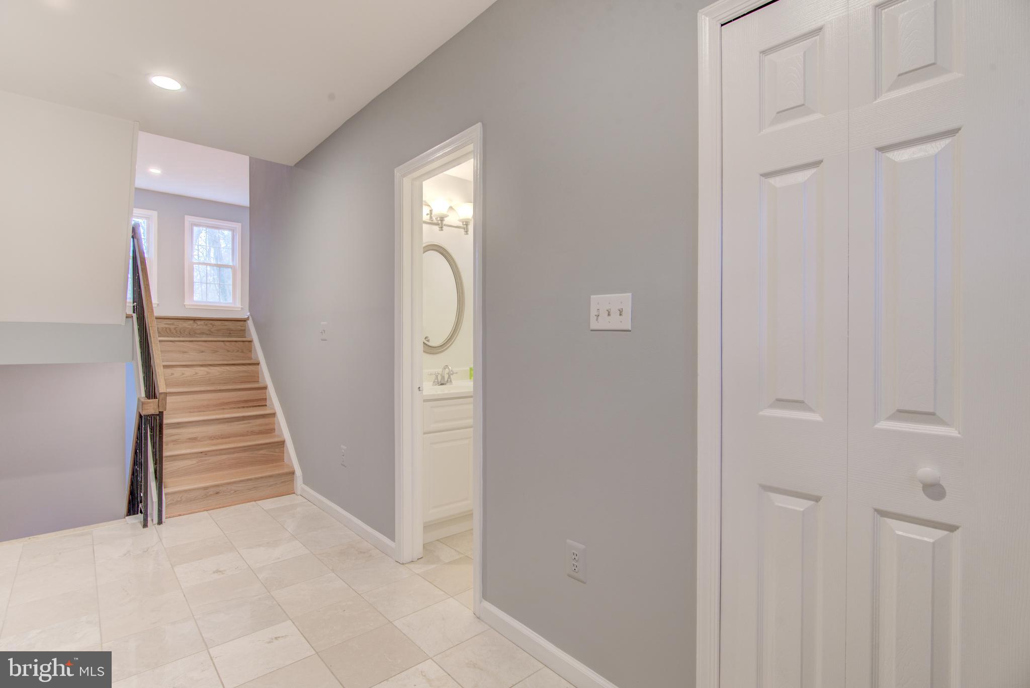 MCLEAN PARK MANOR - Residential