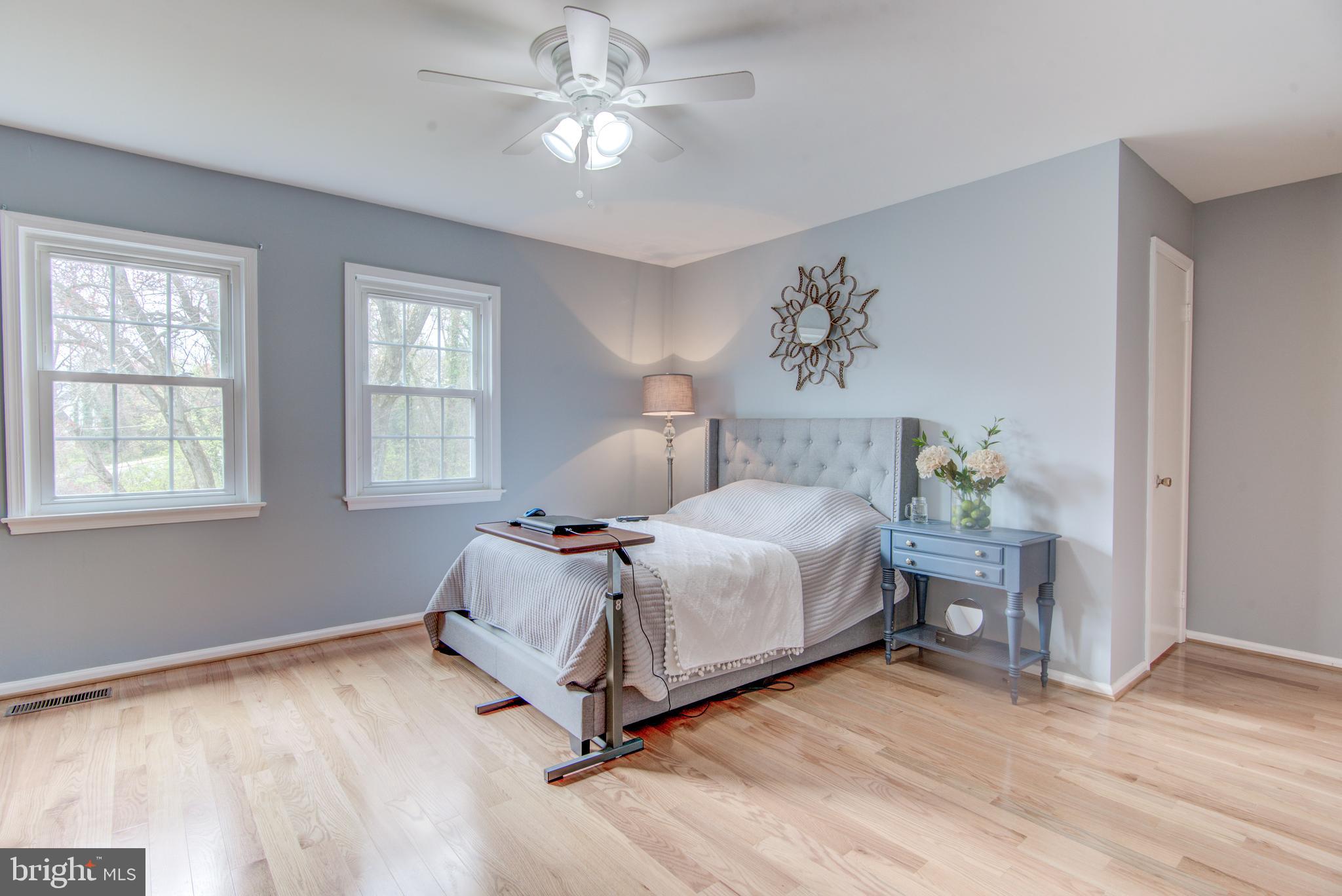 MCLEAN PARK MANOR - Residential