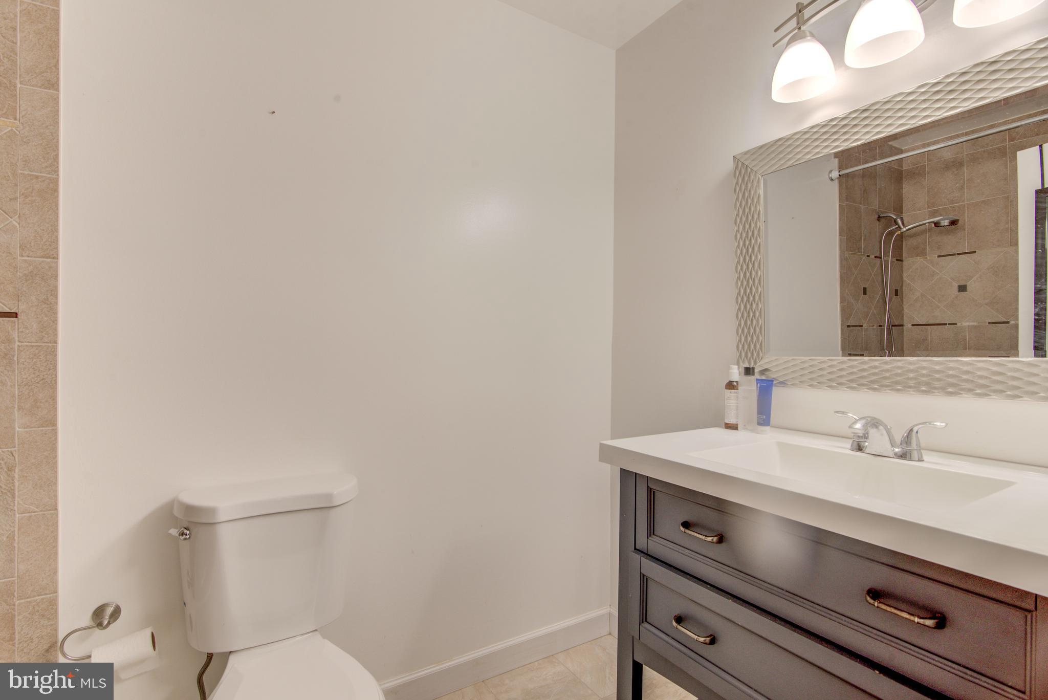 MCLEAN PARK MANOR - Residential