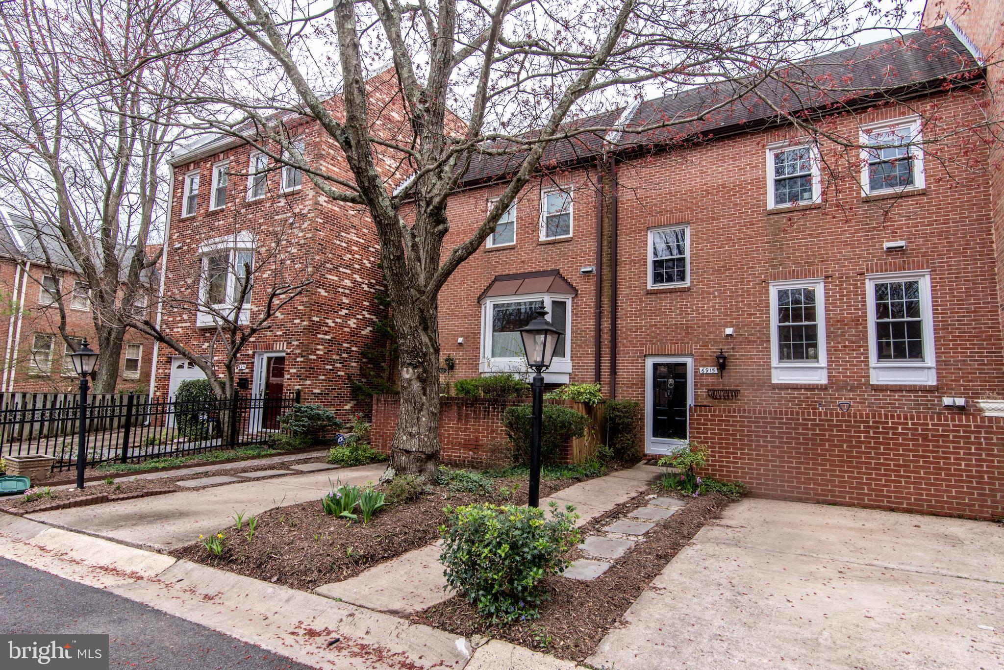 MCLEAN PARK MANOR - Residential