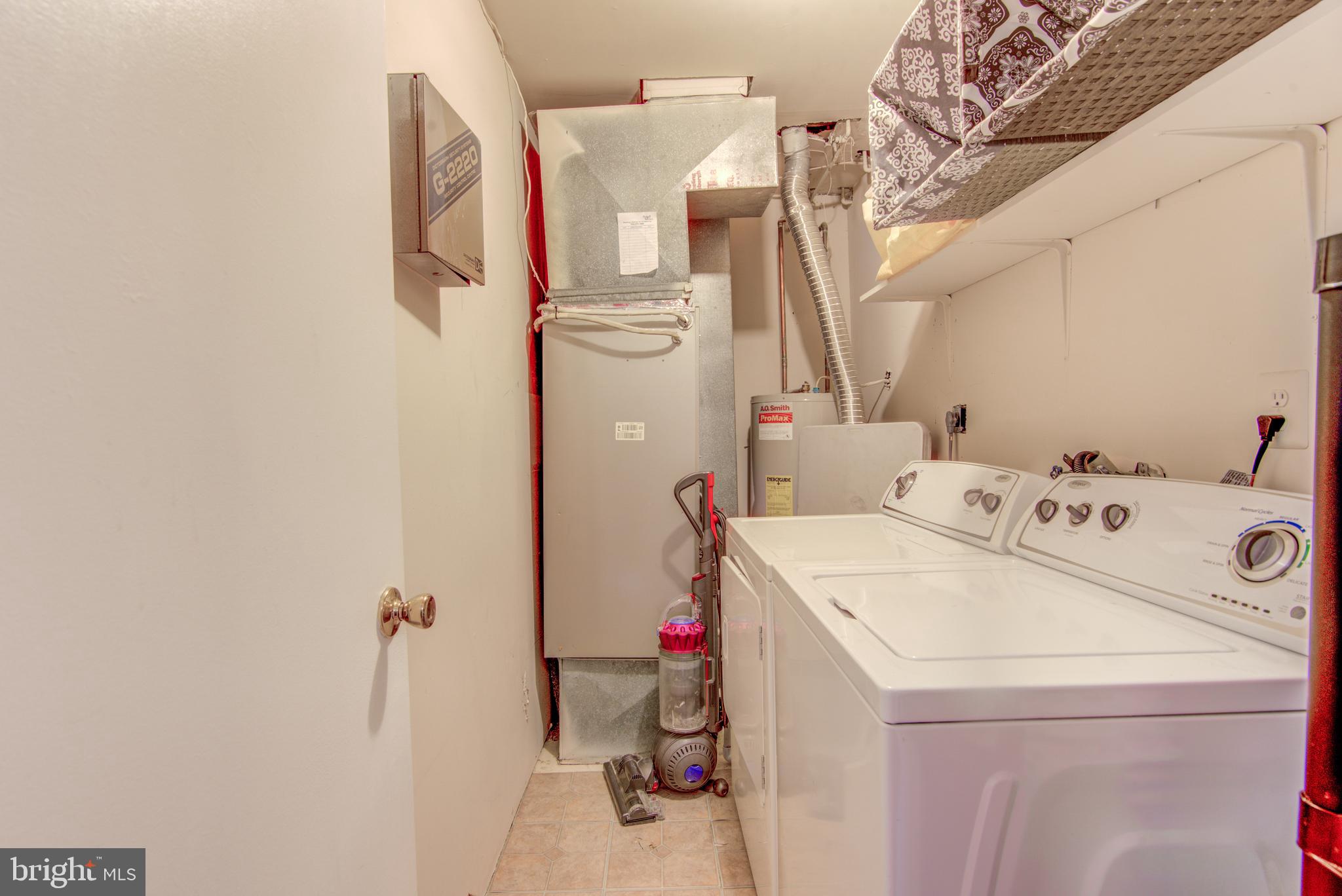 MCLEAN PARK MANOR - Residential