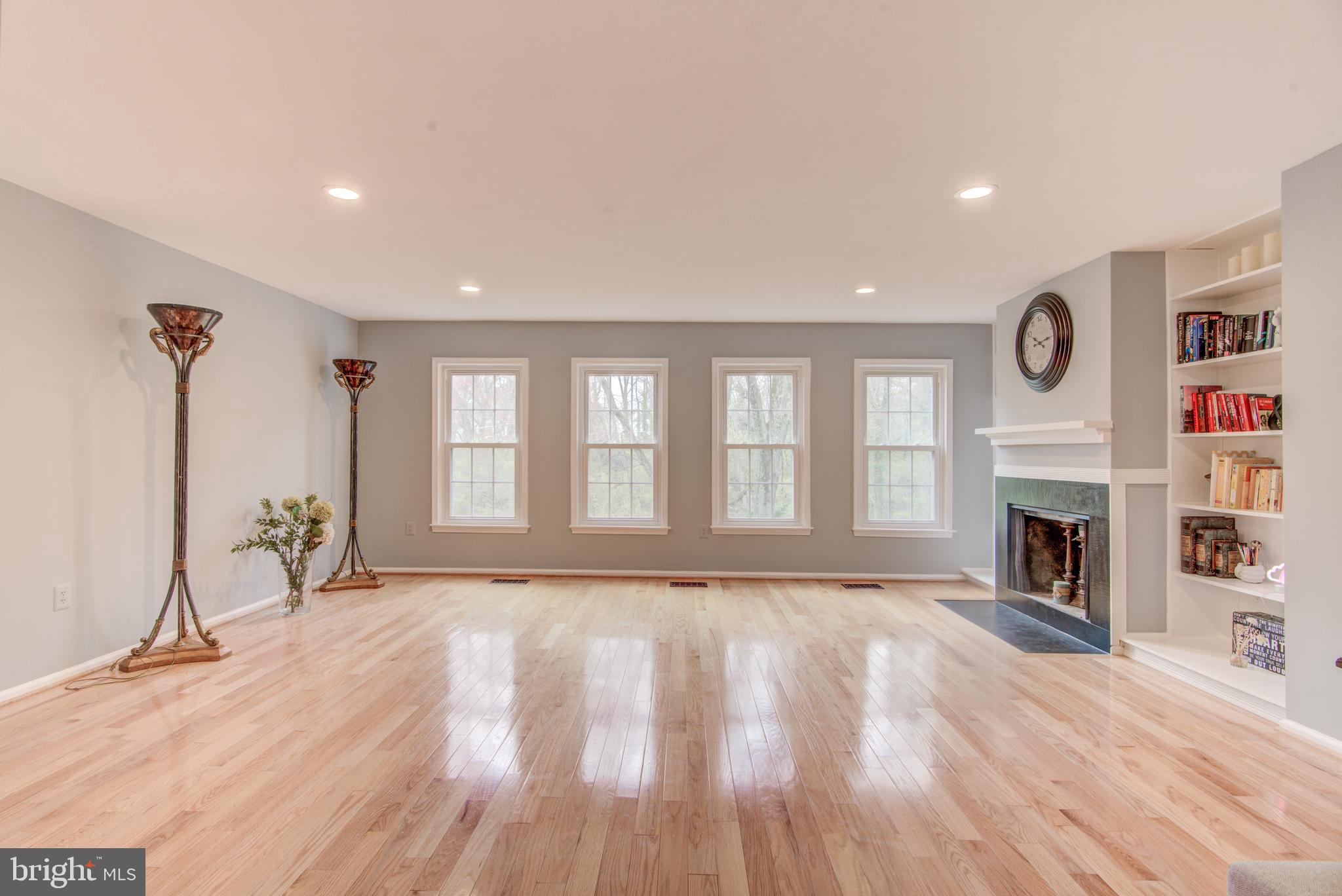 MCLEAN PARK MANOR - Residential