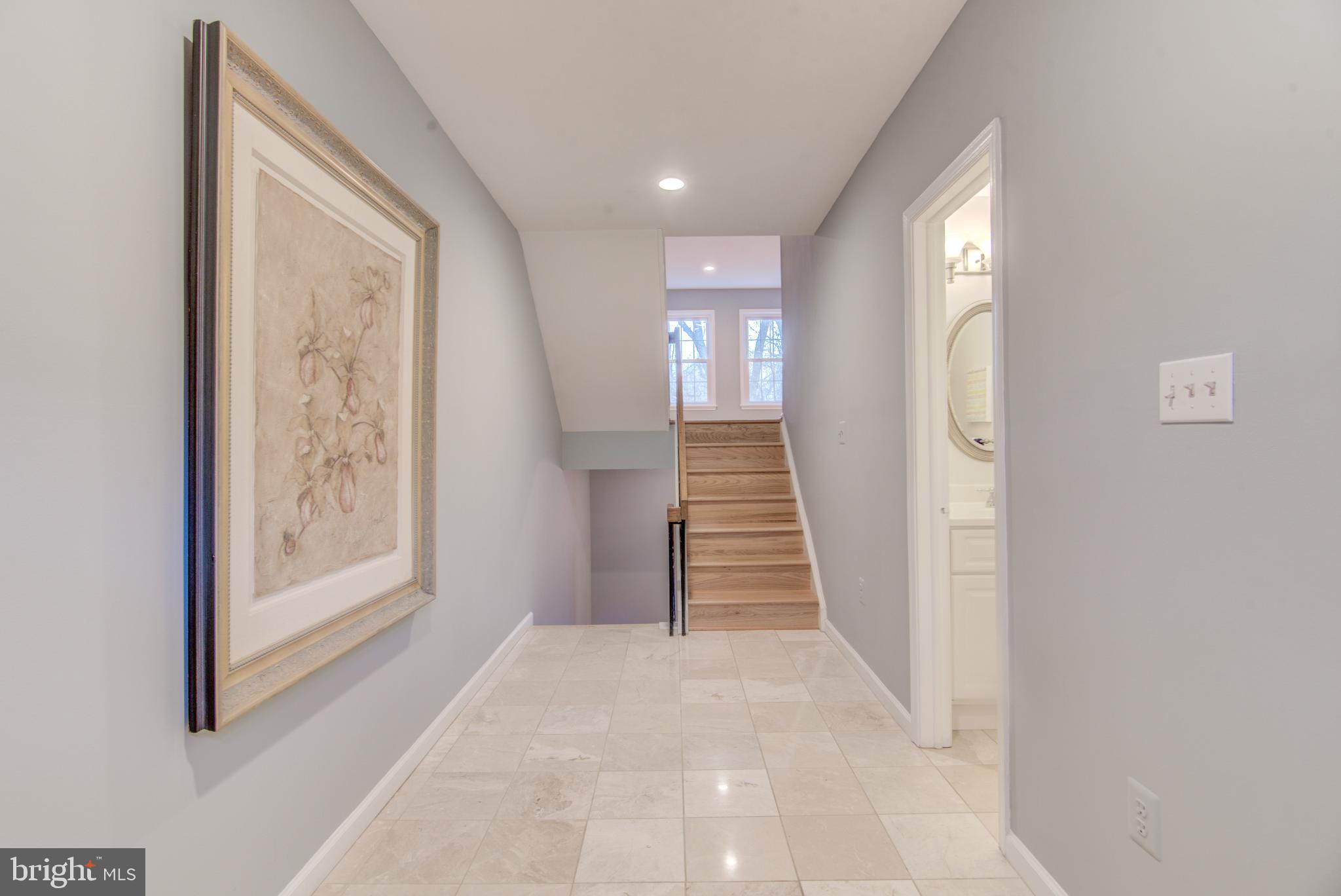 MCLEAN PARK MANOR - Residential