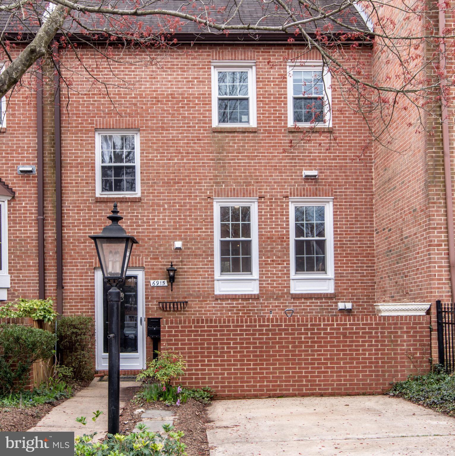 MCLEAN PARK MANOR - Residential