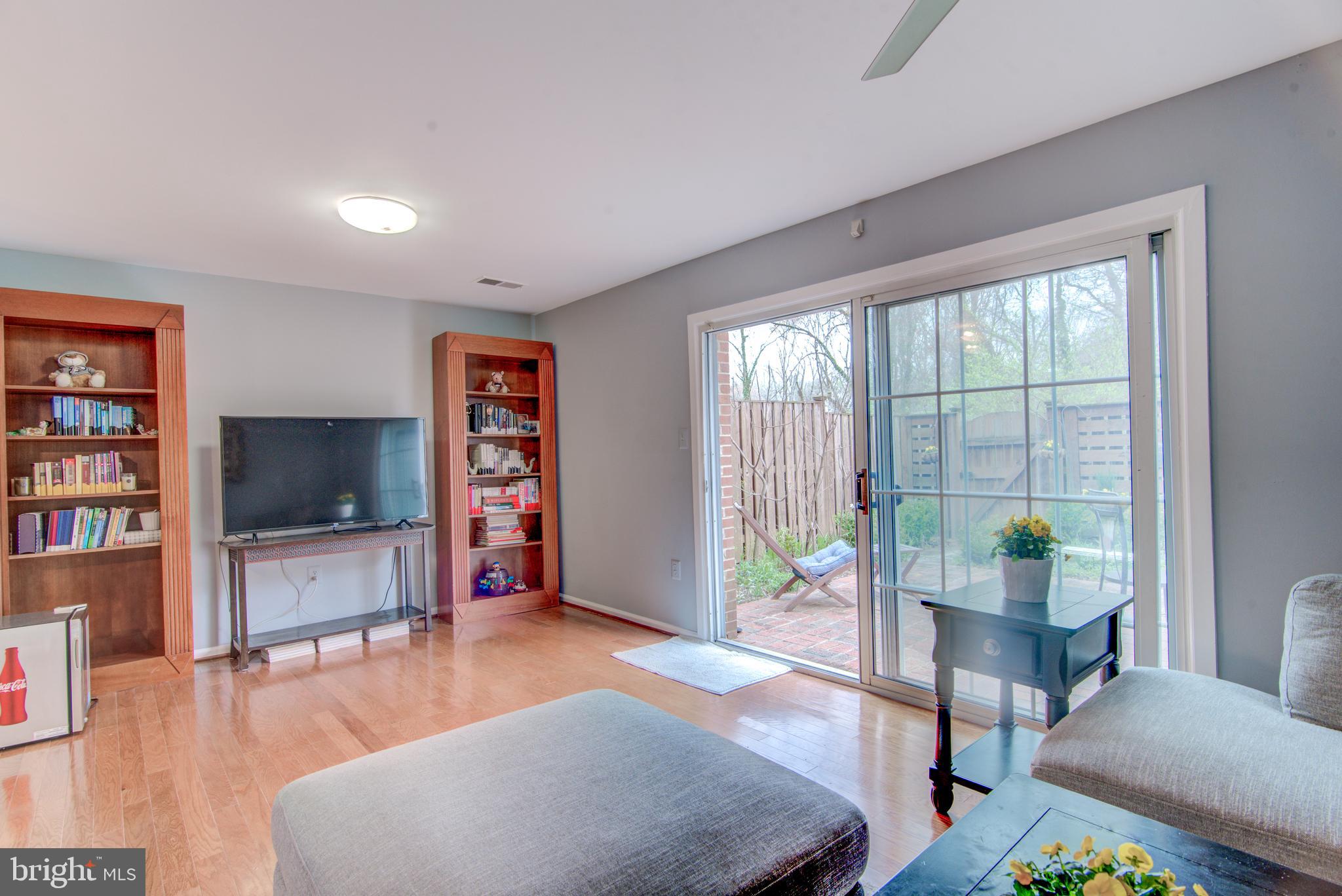 MCLEAN PARK MANOR - Residential