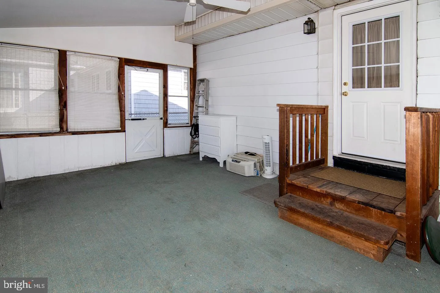 Runnemede, New Jersey 08078, United States, 3 Bedrooms Bedrooms, ,1 BathroomBathrooms,Residential,Pending,17068