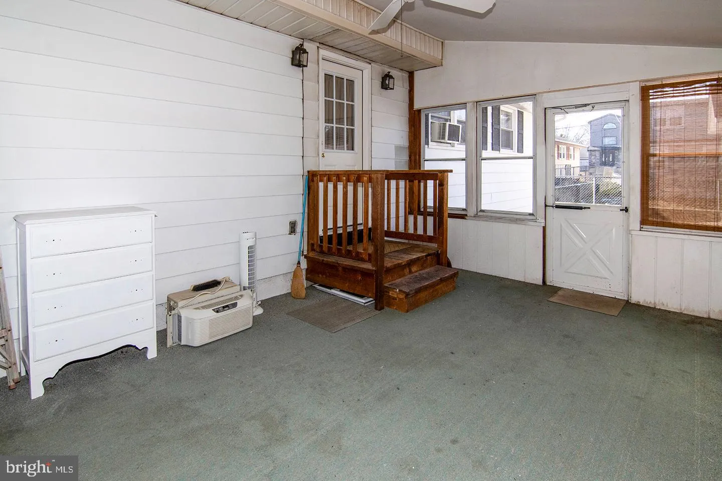 Runnemede, New Jersey 08078, United States, 3 Bedrooms Bedrooms, ,1 BathroomBathrooms,Residential,Pending,17068