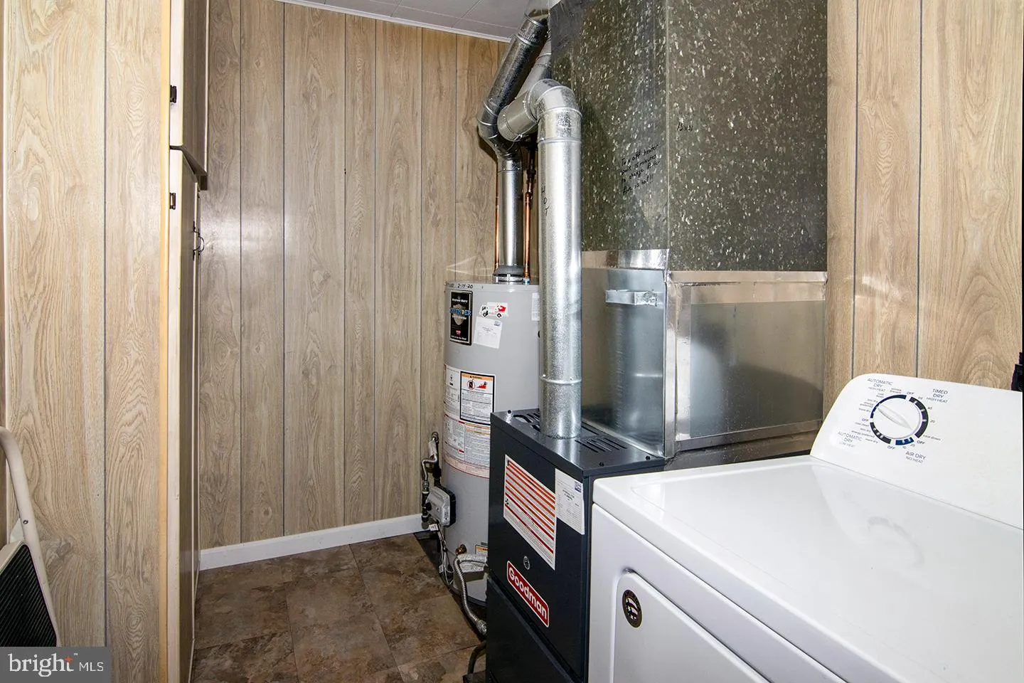 Runnemede, New Jersey 08078, United States, 3 Bedrooms Bedrooms, ,1 BathroomBathrooms,Residential,Pending,17068