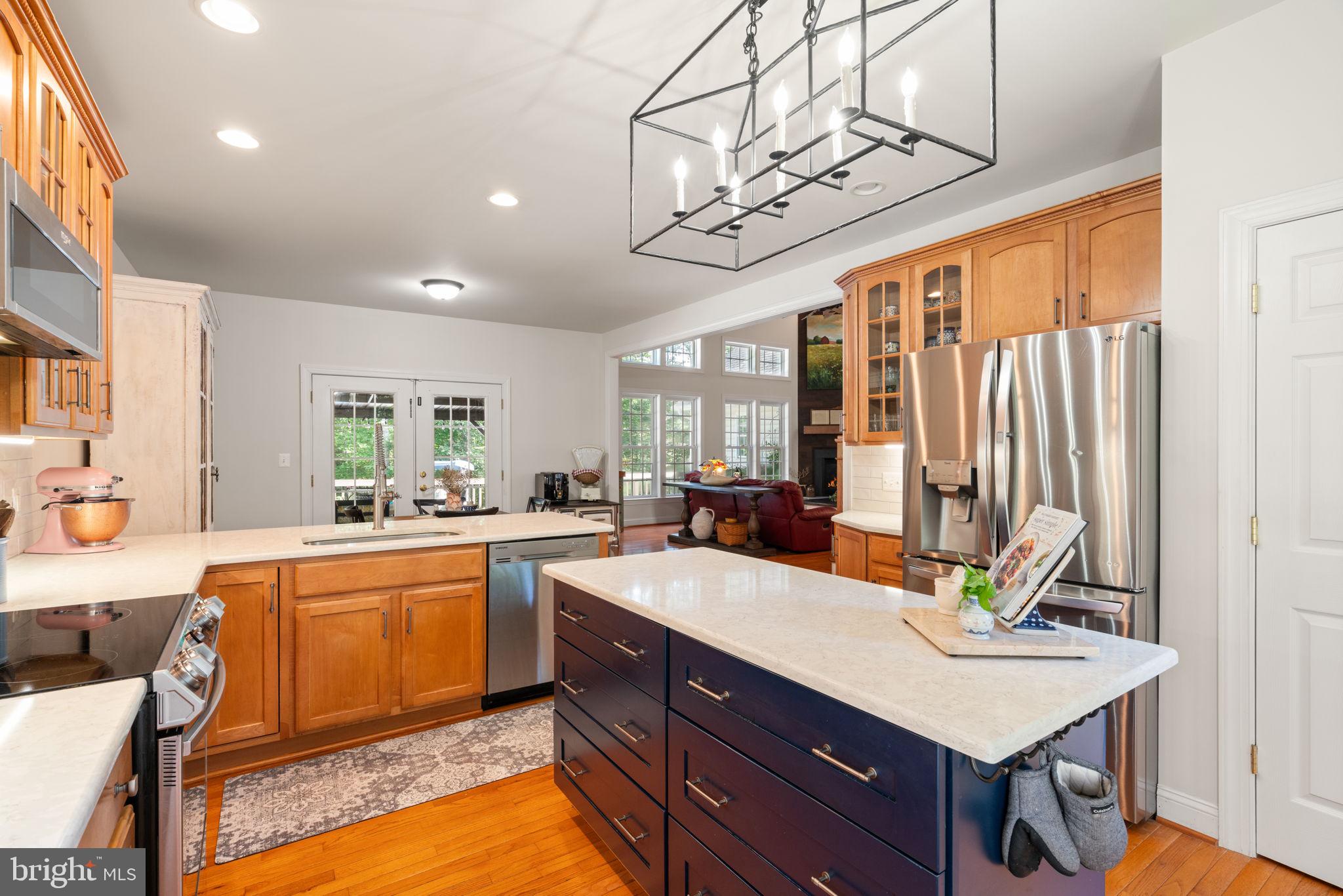 8801 GENERAL COUCHS COURT