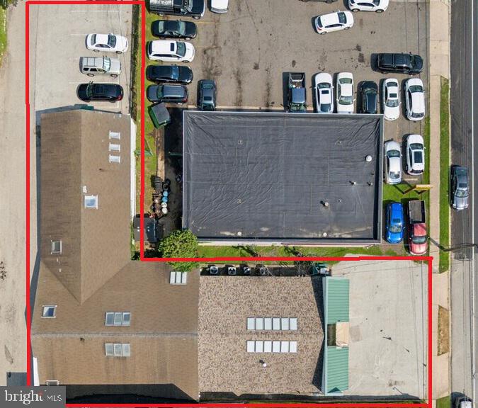 511 W CHESTER PIKE 513