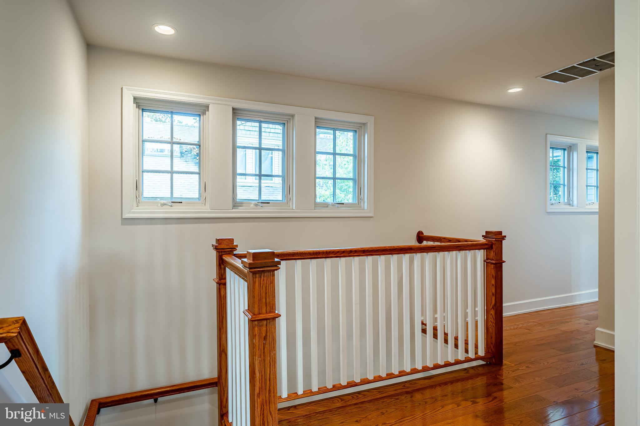 SOUTH WAYNE - Residential