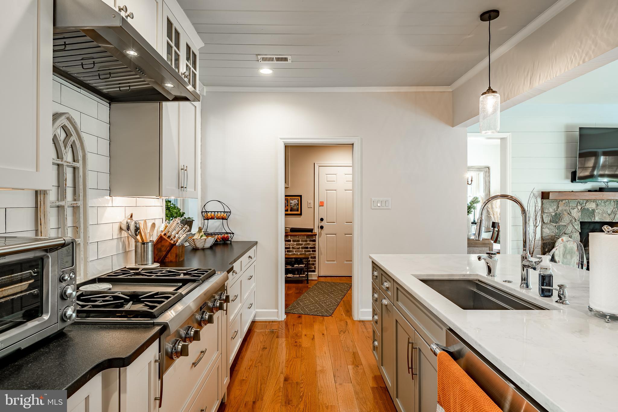 SOUTH WAYNE - Residential