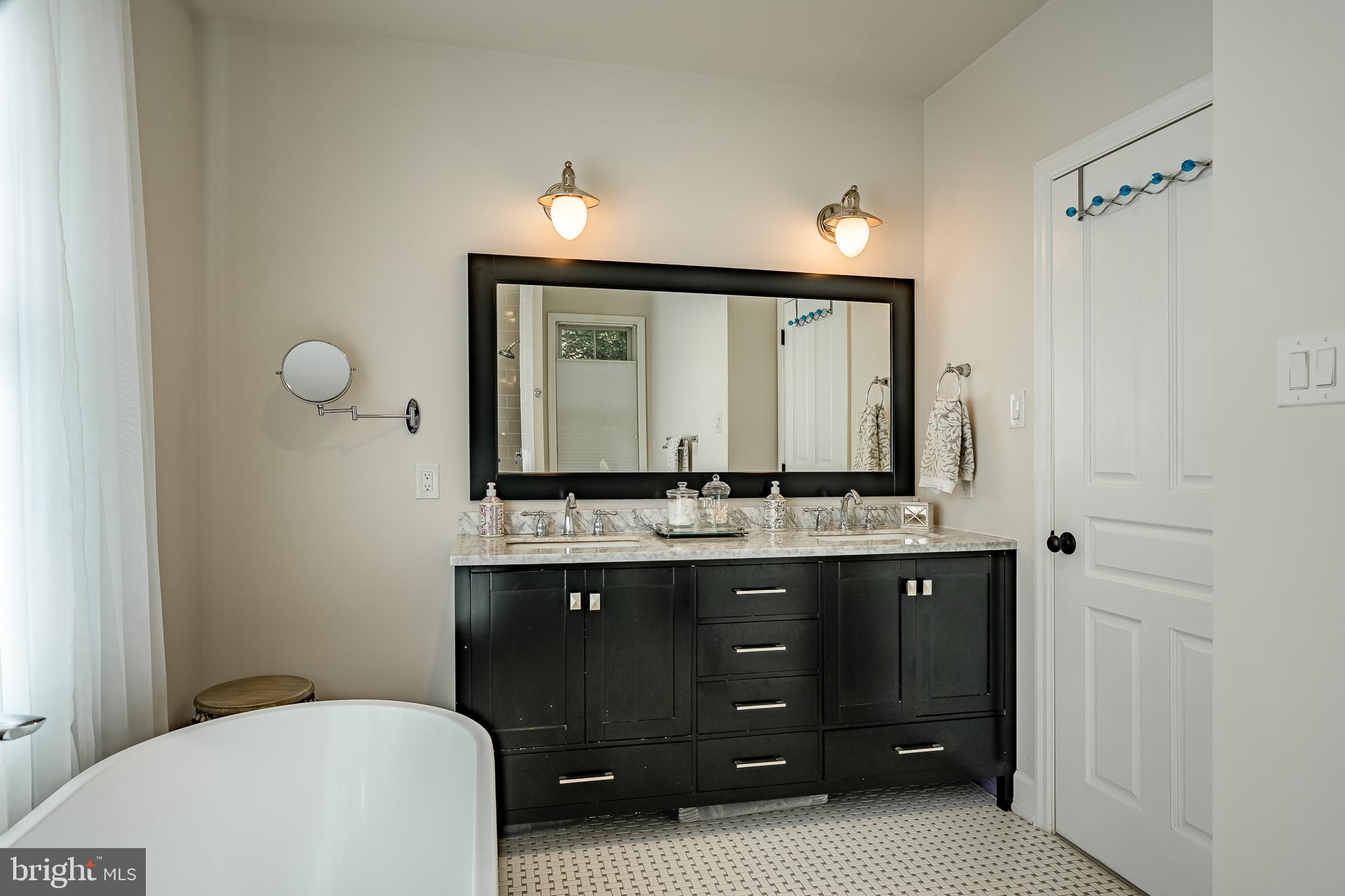 SOUTH WAYNE - Residential