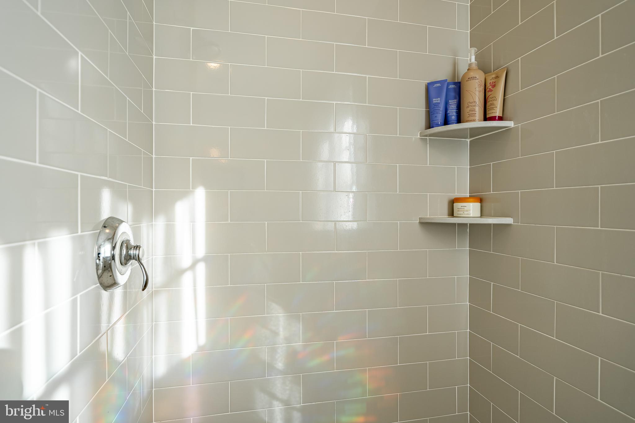 SOUTH WAYNE - Residential