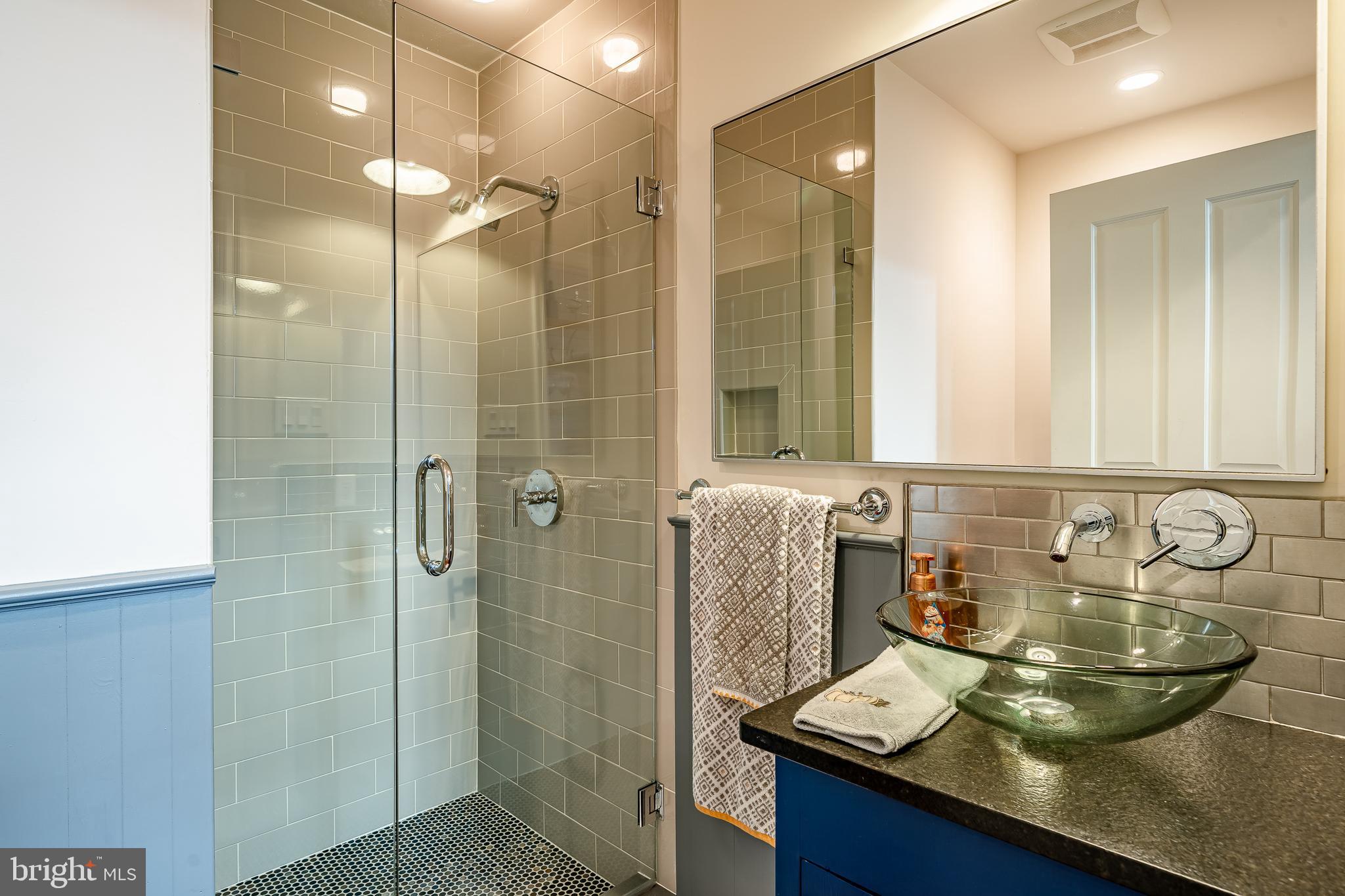 SOUTH WAYNE - Residential