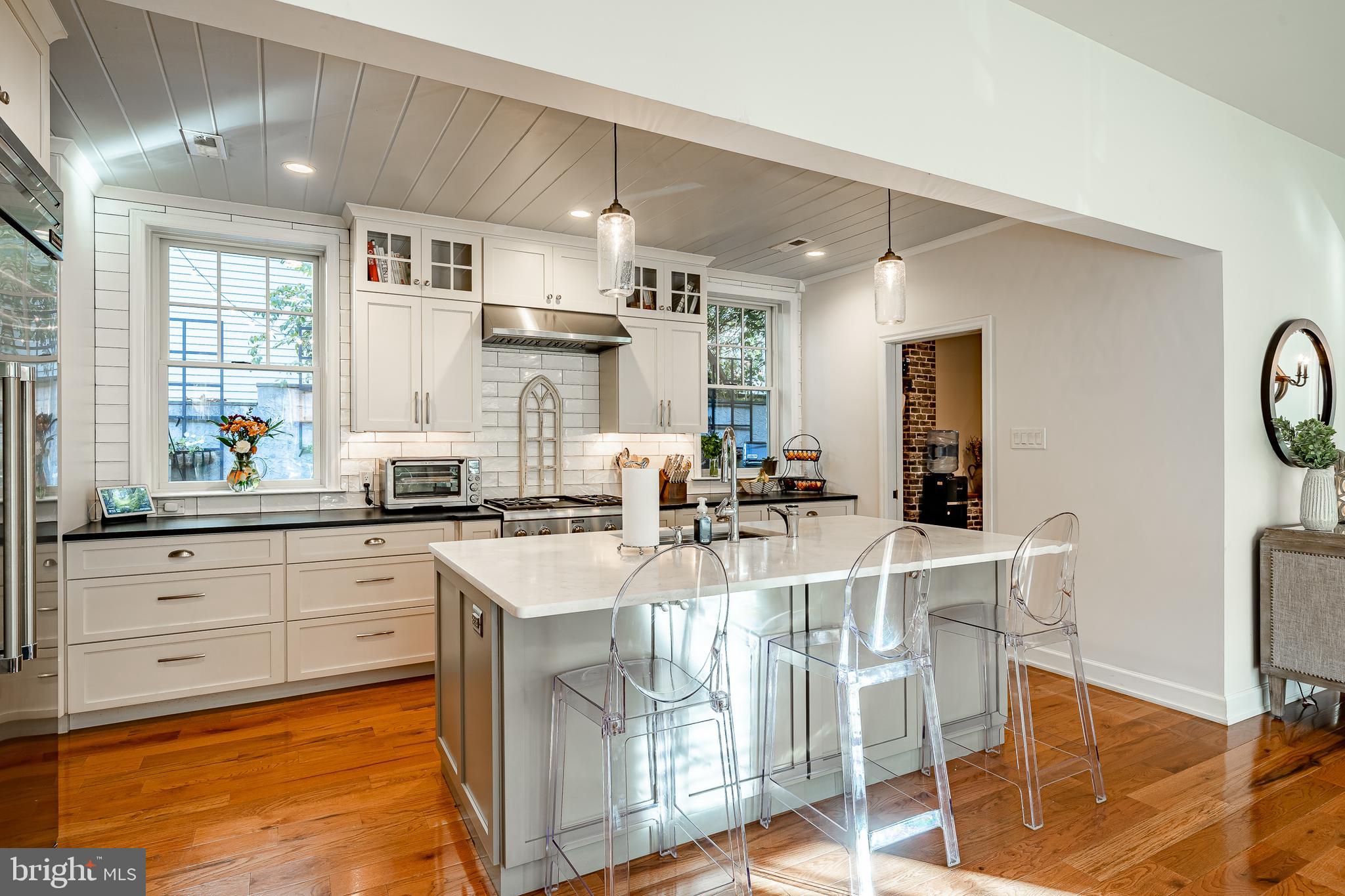 SOUTH WAYNE - Residential