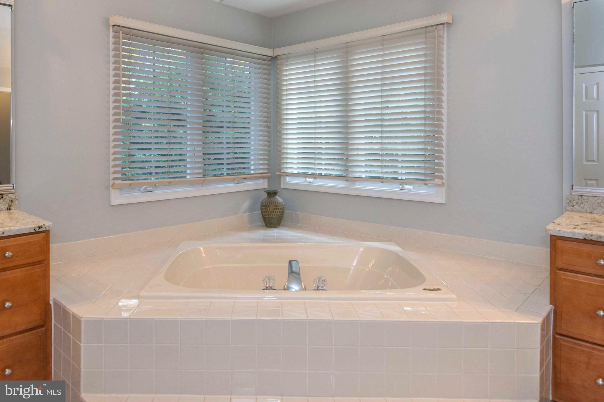 ANNAPOLIS PRESERVE - Residential