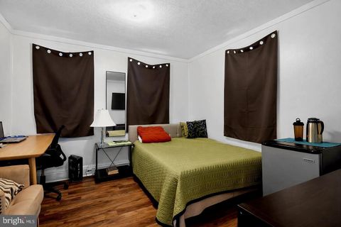 Townhouse For Sale - 236 Kossuth Street<br/> RIVERSIDE, NJ 08075