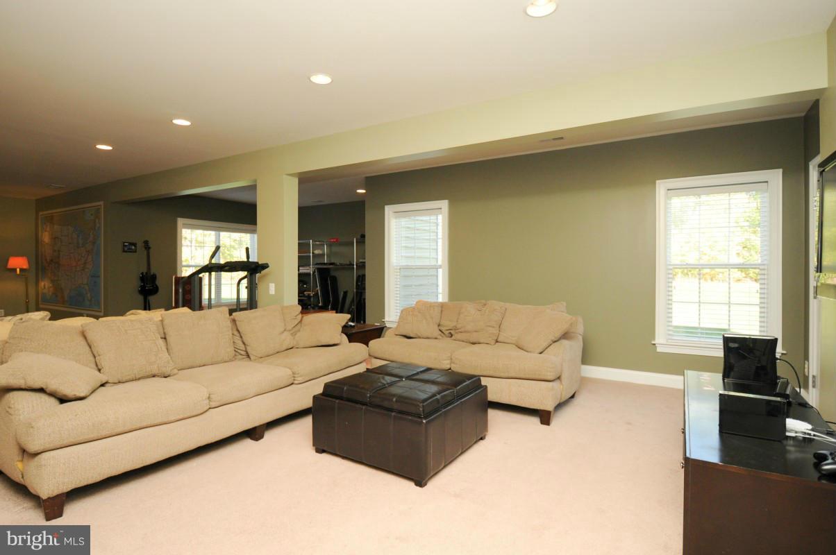 RED CEDAR - Residential