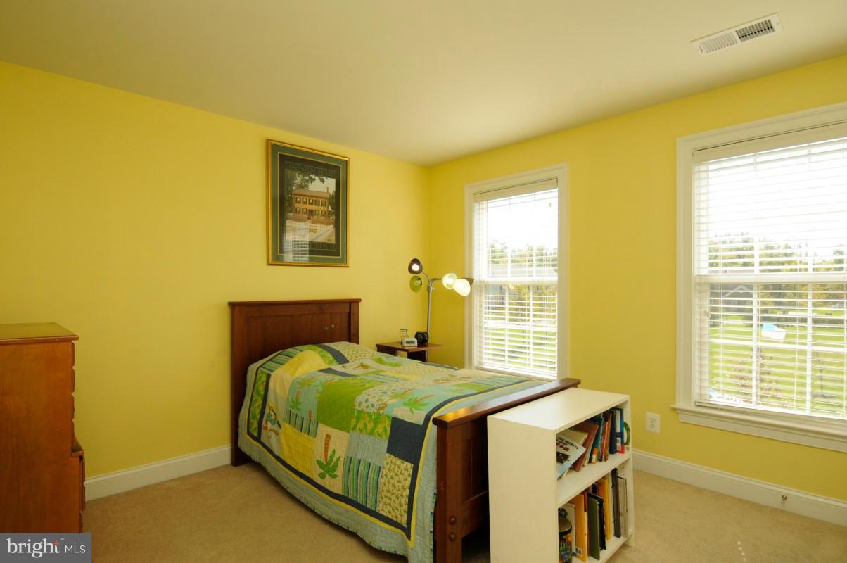 RED CEDAR - Residential