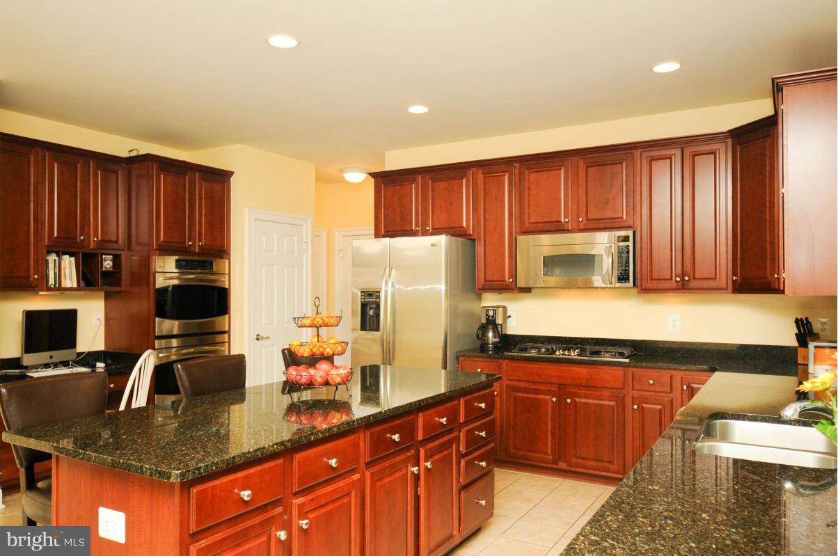 RED CEDAR - Residential