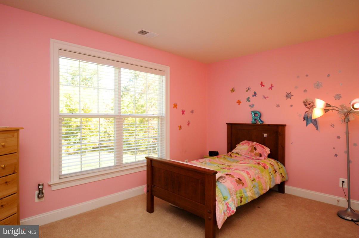 RED CEDAR - Residential