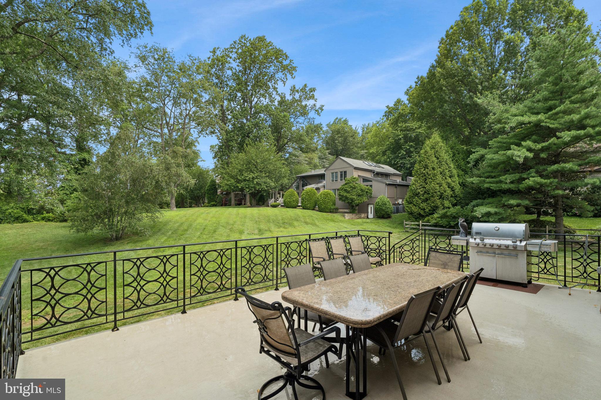 JUSTA FARMS - Residential