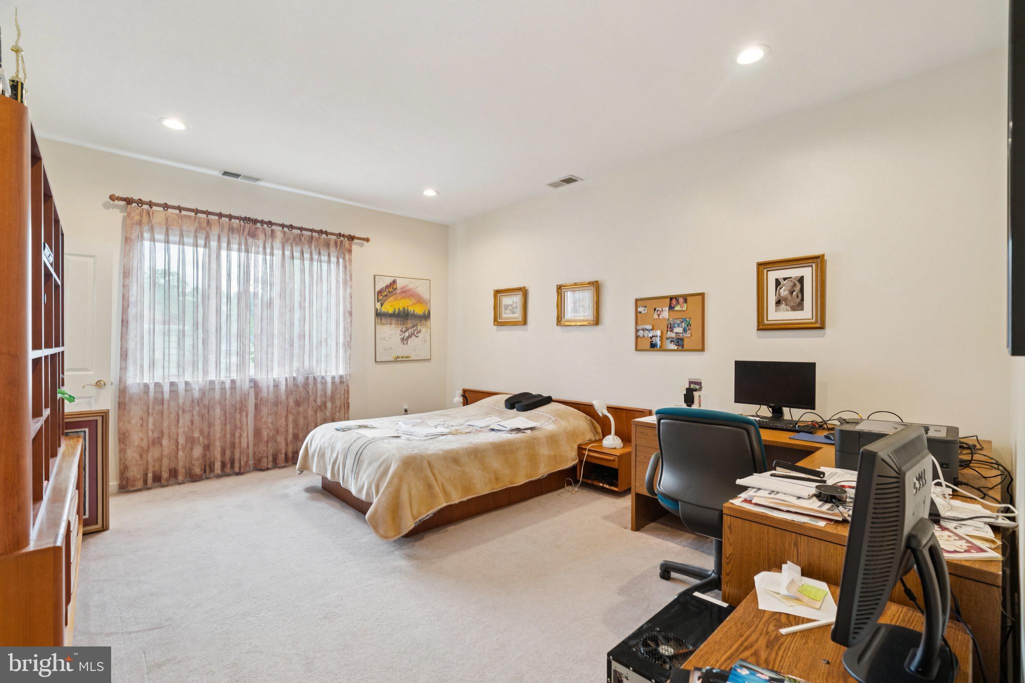 JUSTA FARMS - Residential