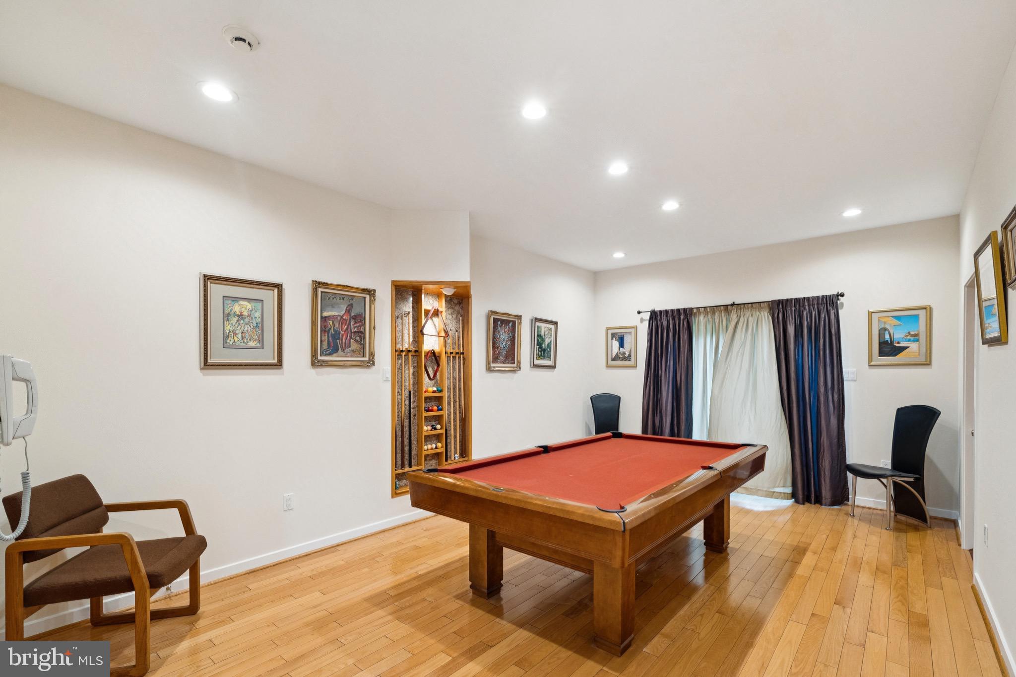 JUSTA FARMS - Residential