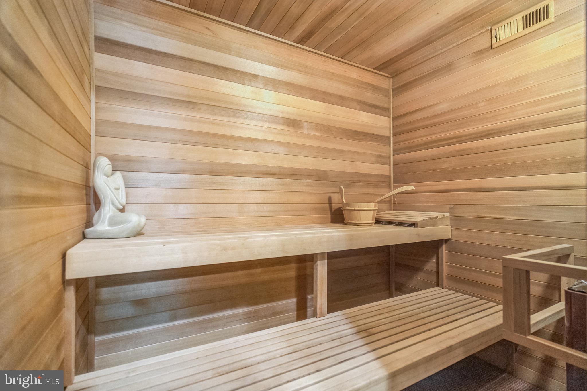 JUSTA FARMS - Residential