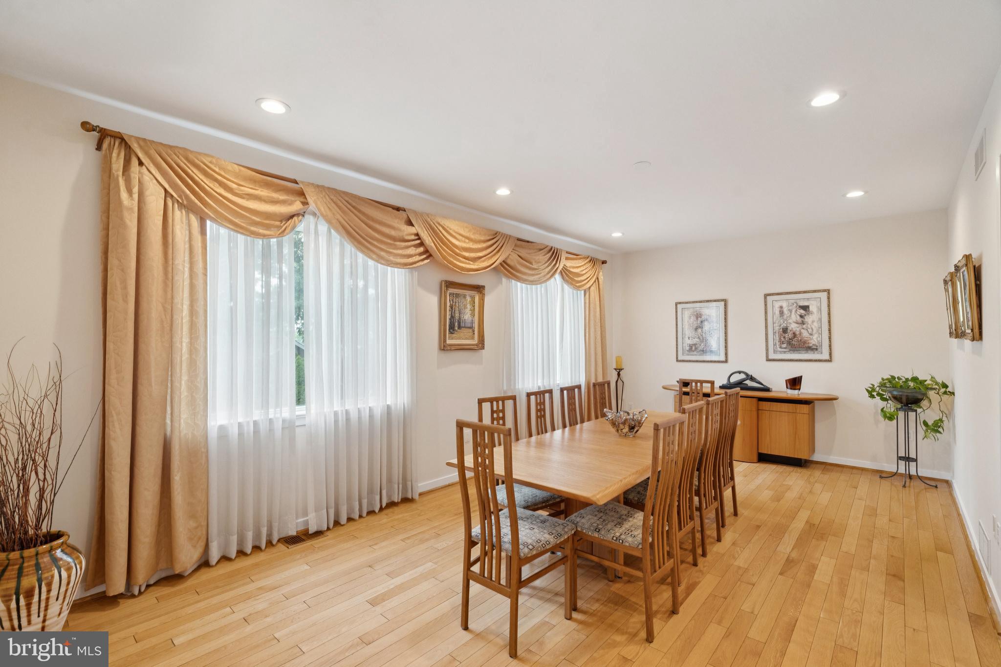 JUSTA FARMS - Residential