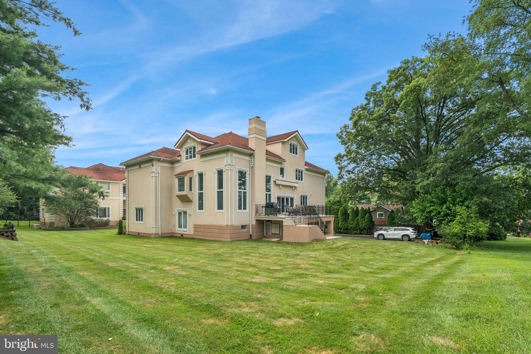 JUSTA FARMS - Residential