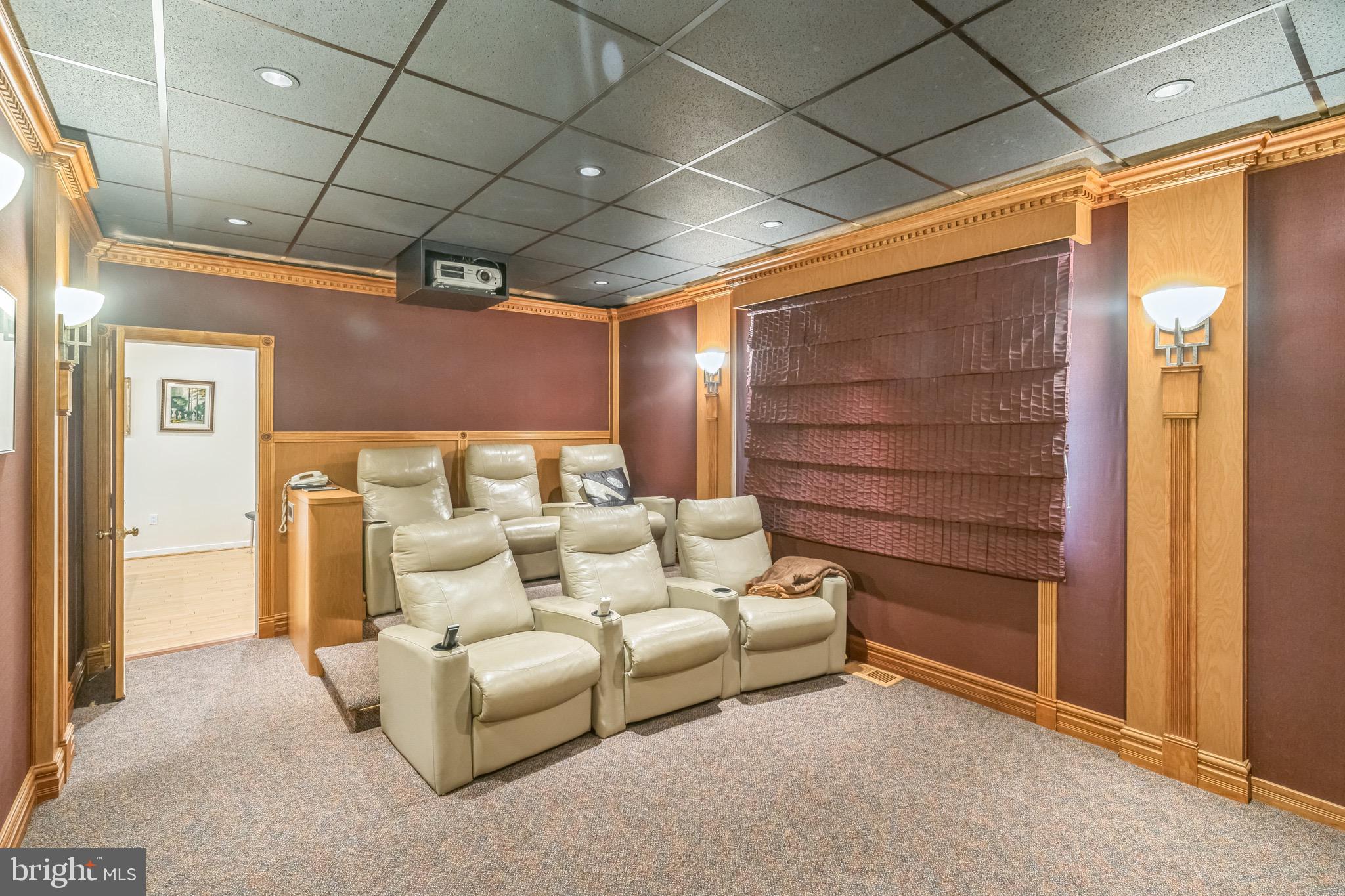 JUSTA FARMS - Residential