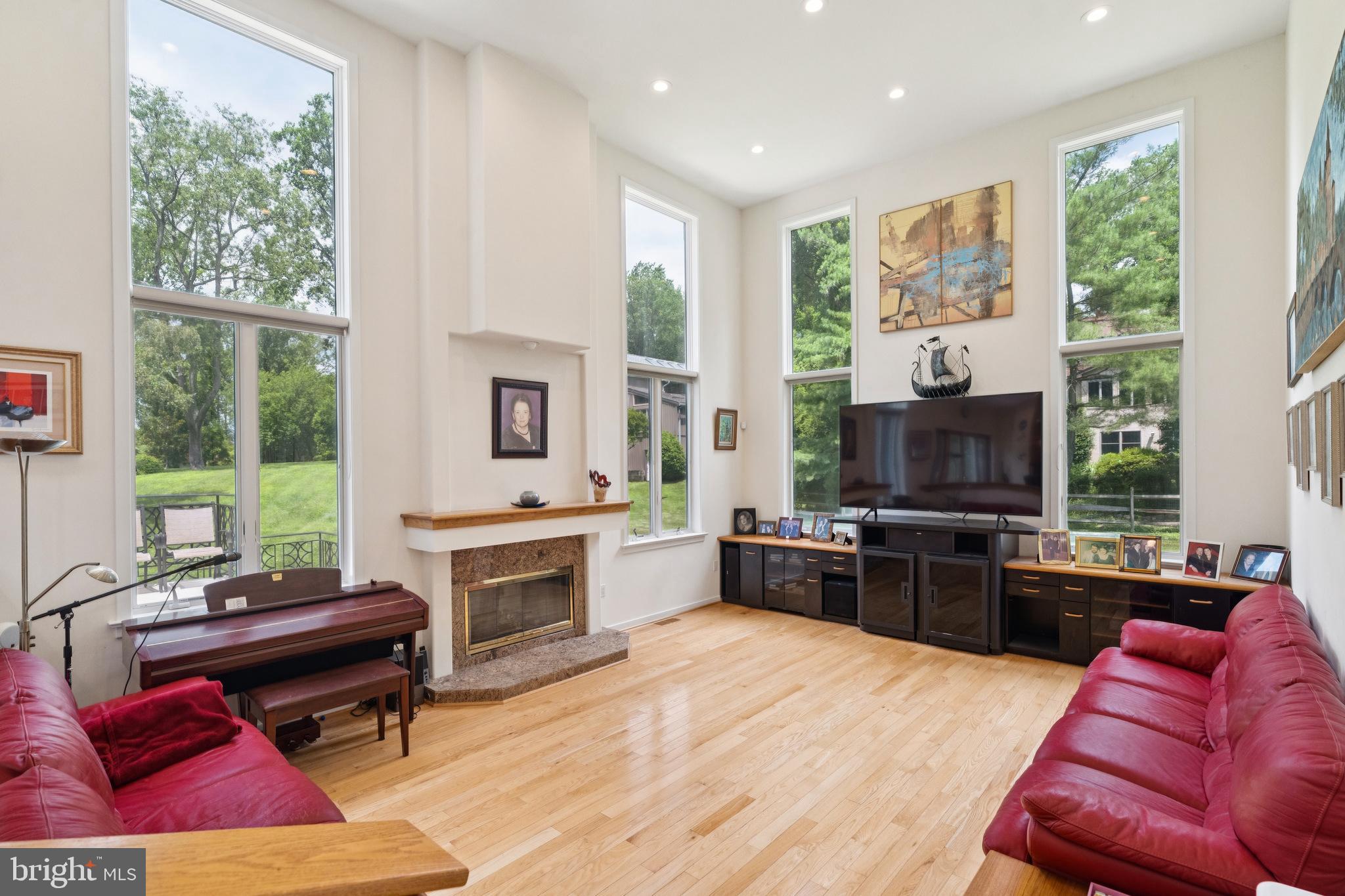 JUSTA FARMS - Residential