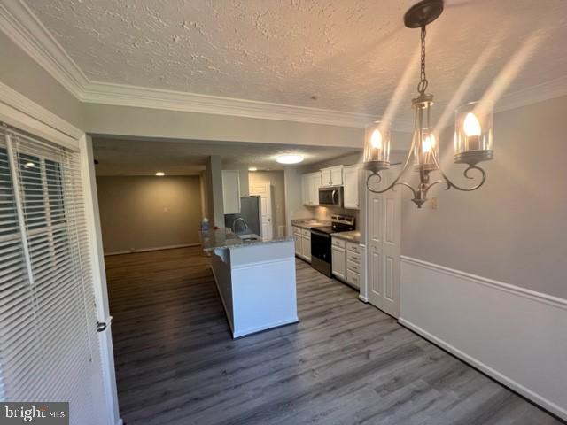 STUART MECHANIC - Residential Lease