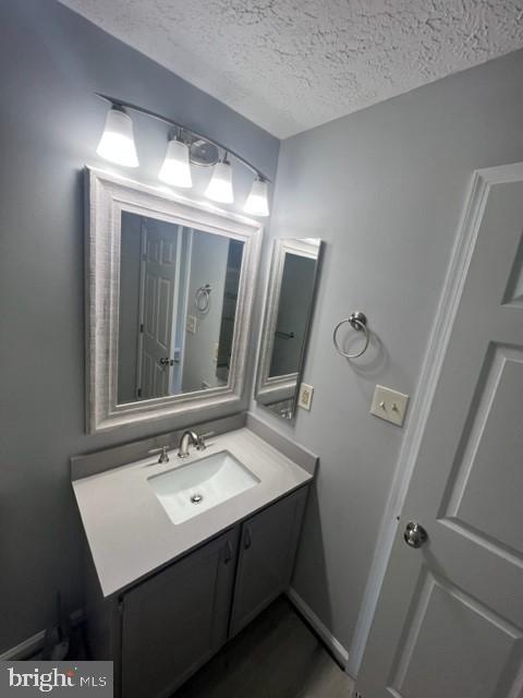 STUART MECHANIC - Residential Lease