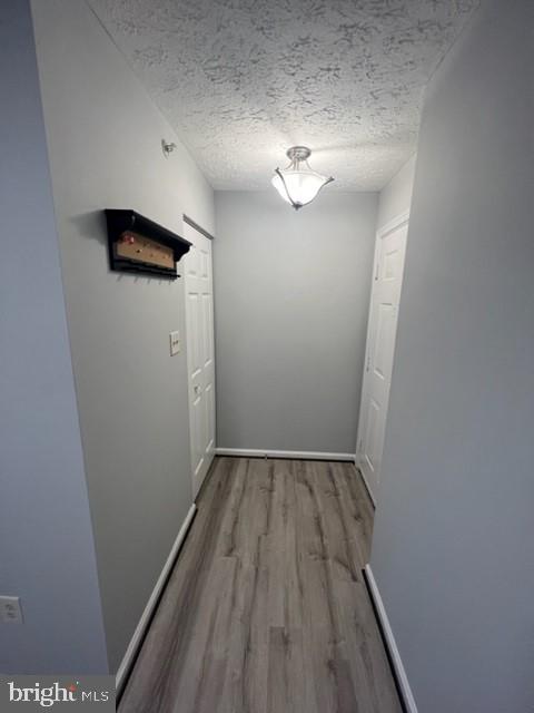 STUART MECHANIC - Residential Lease