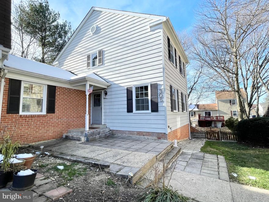 End unit townhome available for immediate move-in !  New Windows, New Paint. Welcoming covered side entry with spacious yard. Oversized rear yard features a deck, fenced in-rear yard, Relaxing master suite with ample closet space. Spacious additional bedrooms share an upgraded hall bathroom, have ample closet space & comfortable ceiling fans. The expansive lower level makes a great family room , tons of natural light. Two assigned parking spaces. Excellent location that is close to the bus stops, the Wiehle Ave Metro station is only 5 miles away and within a mile of the Herndon Metro Station