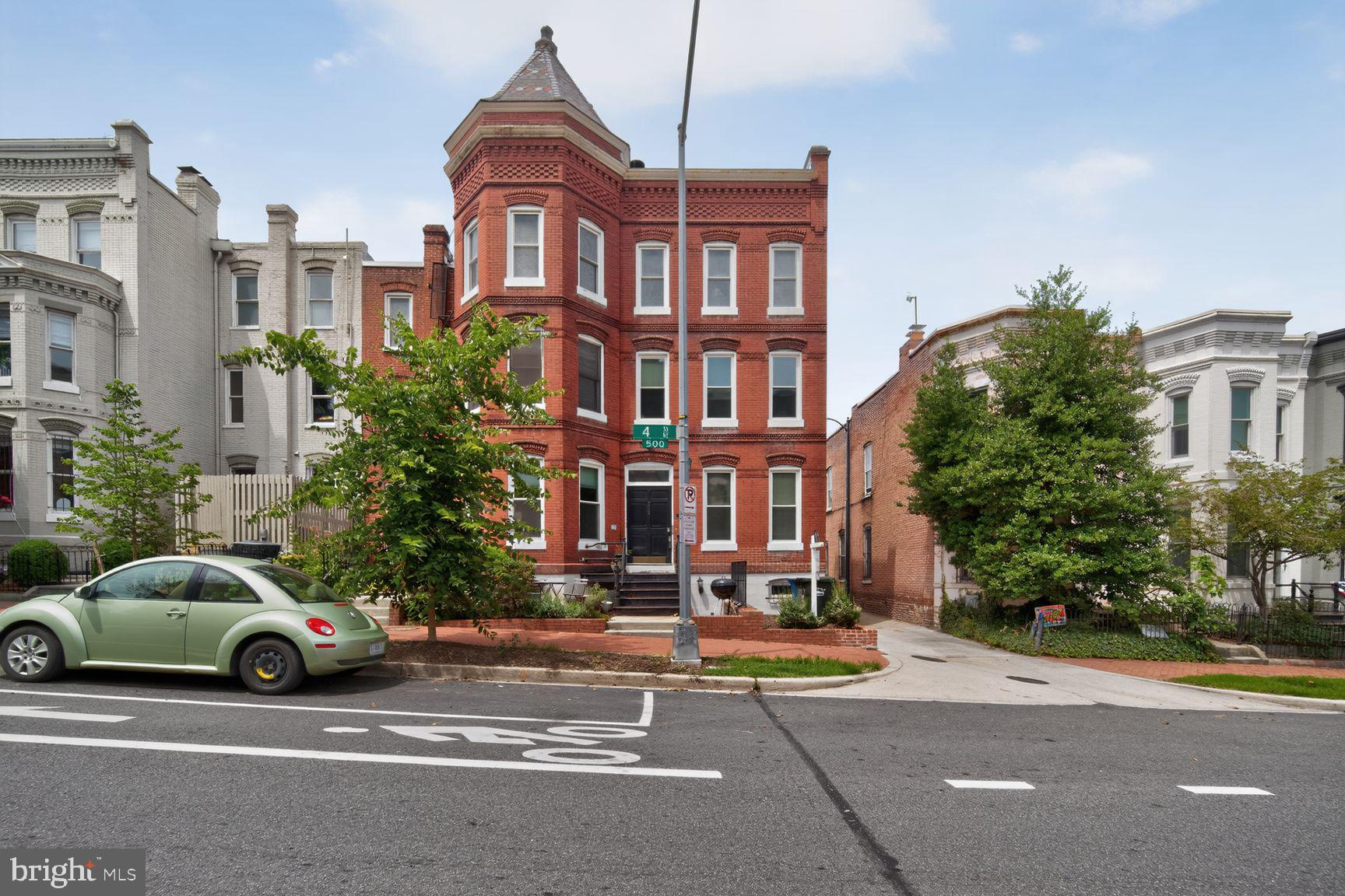 Photo 1 of 18 — 516 4TH STREET NE 202, WASHINGTON, DC 20002