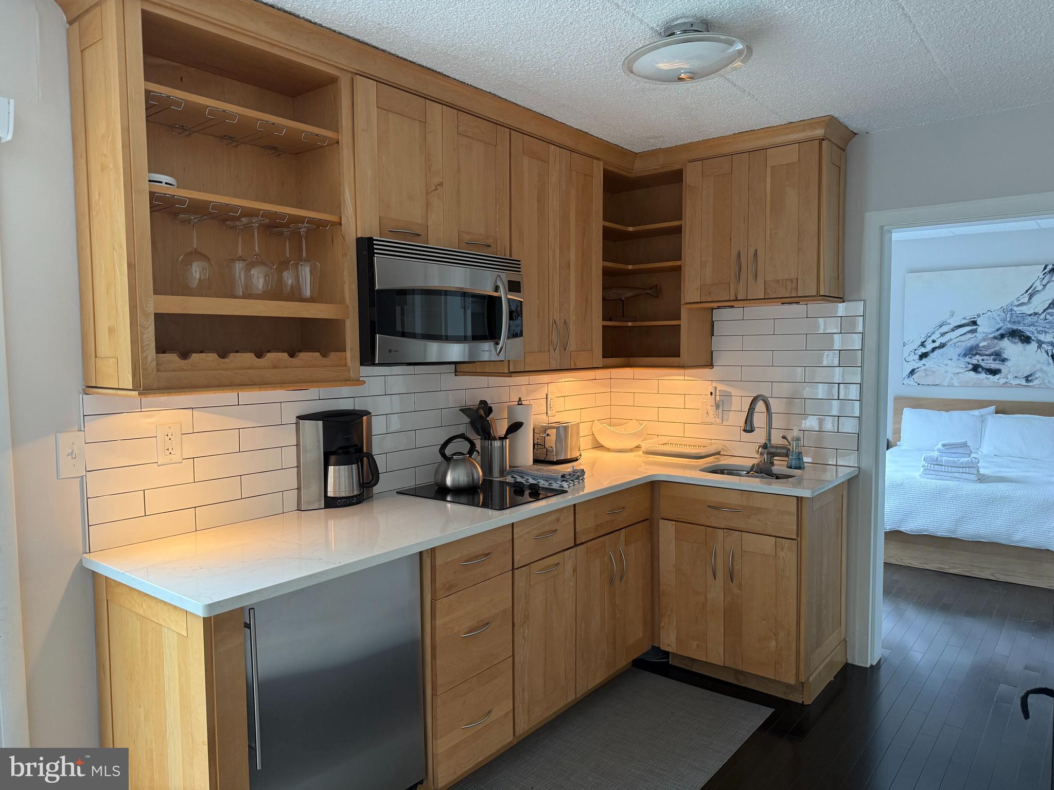 409 REHOBOTH AVENUE 13