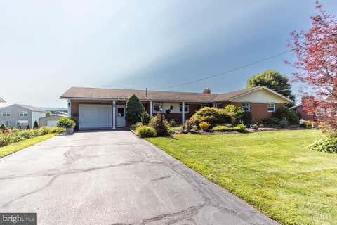 Homes For Sale - 204 Oakdale Road<br/> Blair County, MARTINSBURG, PA 16662