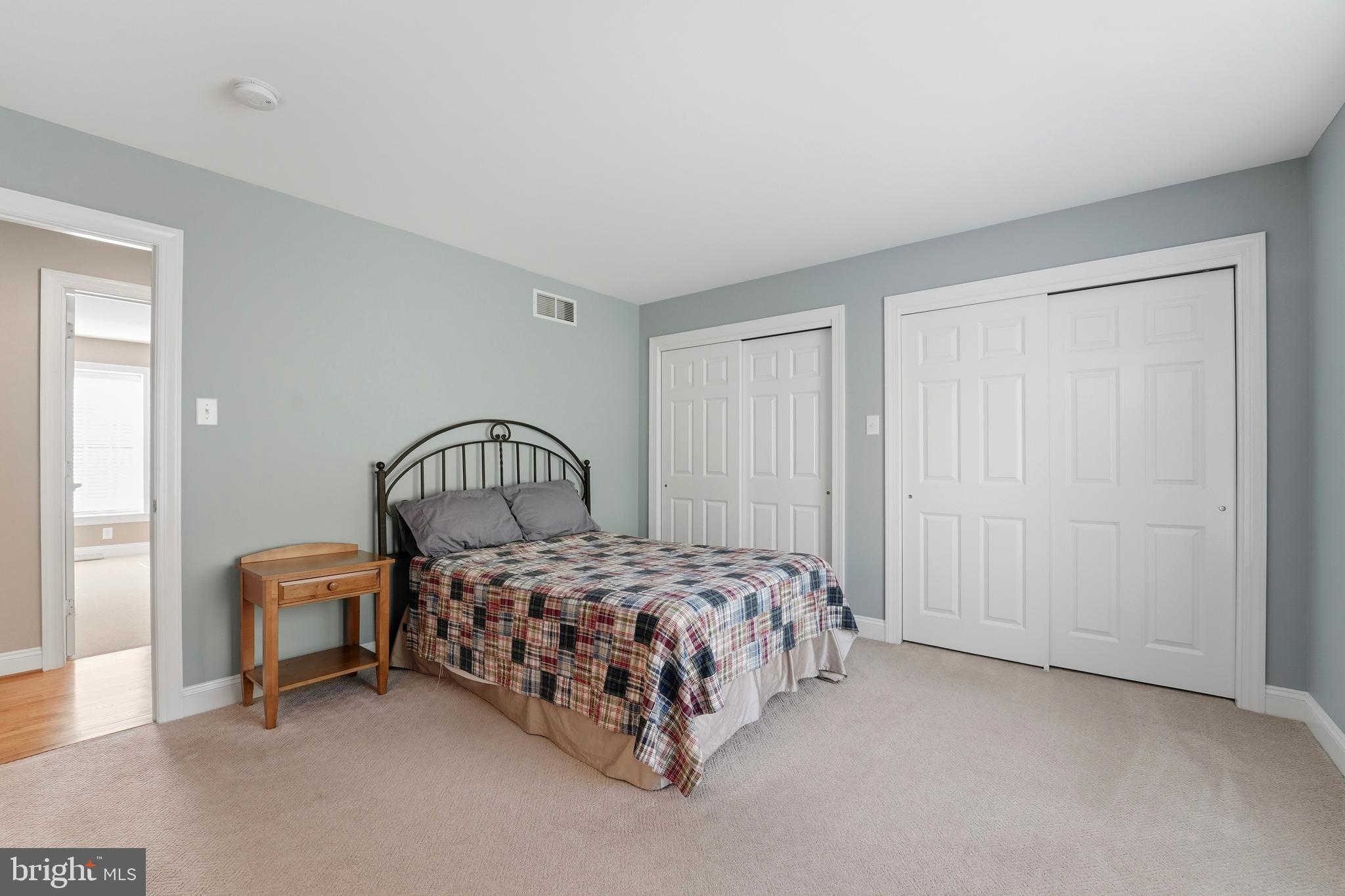MEADOWBROOK - Residential
