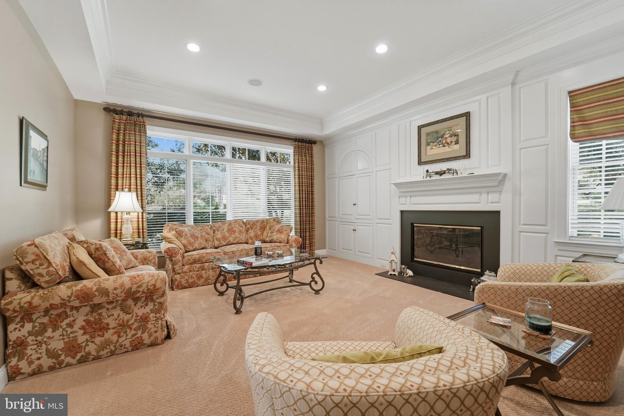 MEADOWBROOK - Residential