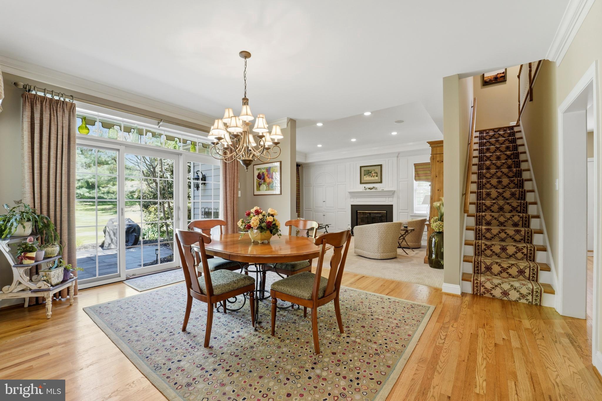 MEADOWBROOK - Residential