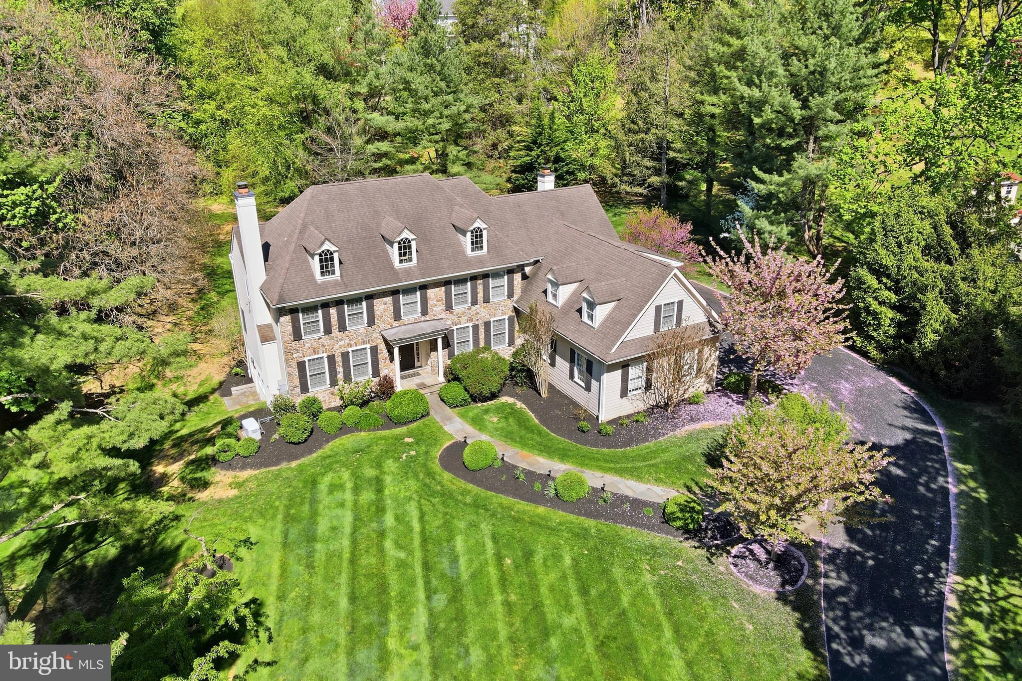 MEADOWBROOK - Residential