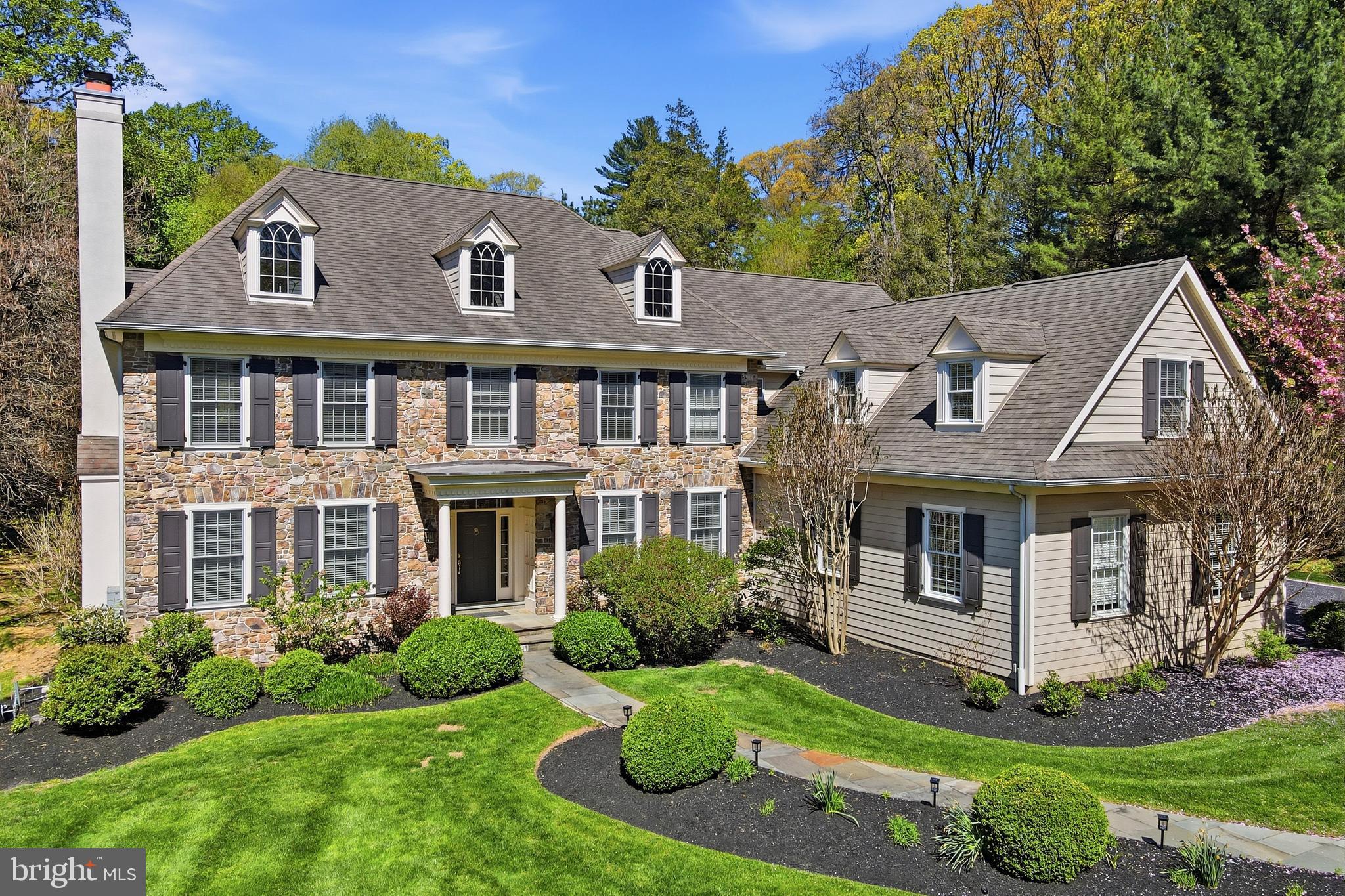 MEADOWBROOK - Residential